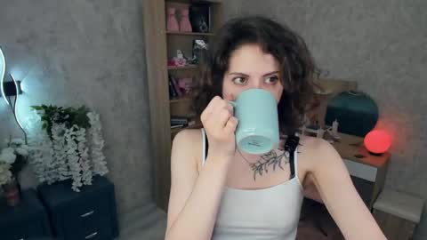 Snapshot of secret_des1res chatting on 7, 6, 2026 Mia online show from 7, 6, 2026