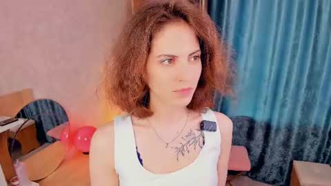 Snapshot of secret_des1res chatting on 18, 6, 2026 Mia online show from 18, 6, 2026