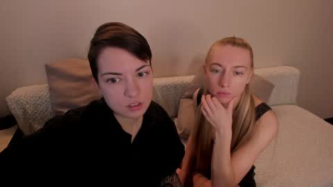 Snapshot of secret_dreams_ chatting on 10, 12, 2024 Amanda and pair in a real life we love each other but can play with you online show from 10, 12, 2024