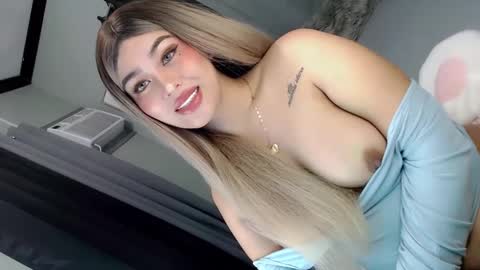 Snapshot of secret_lover22 chatting on 27, 2, 2025 Chloe online show from 27, 2, 2025