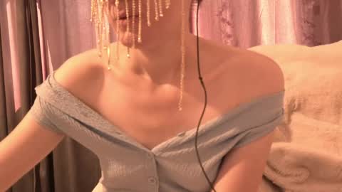 Snapshot of secretanni chatting on 27, 5, 2026 Anni online show from 27, 5, 2026
