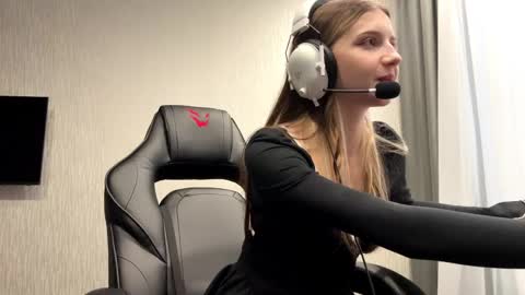 Nika online show from 21, 4, 2026