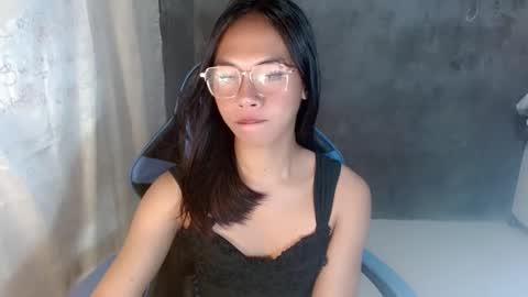 Snapshot of seducive_thea chatting on 2, 3, 2026 seducive_thea online show from 2, 3, 2026