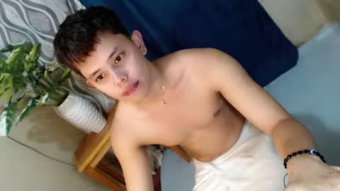 Snapshot of seductive_maxxx chatting on 18, 7, 2026 Max online show from 18, 7, 2026