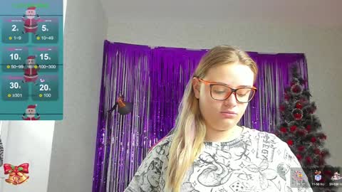 seductive_she_wolf online show from 21, 12, 2024