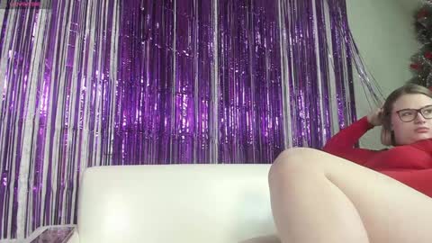 seductive_she_wolf online show from 6, 1, 2025