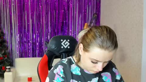 seductive_she_wolf online show from 1, 2, 2025