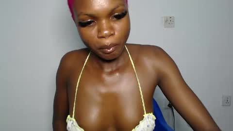 Snapshot of seductive_sugar247 chatting on 2, 4, 2026 seductive_sugar247 online show from 2, 4, 2026