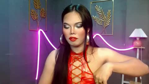 Snapshot of seductress_lust chatting on 4, 11, 2025 cassie online show from 4, 11, 2025