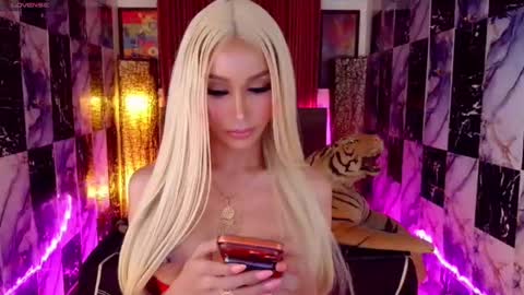 KATARINA LUST online show from 17, 4, 2026