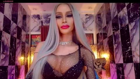 Snapshot of seductresskatarina chatting on 15, 5, 2026 KATARINA LUST online show from 15, 5, 2026