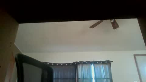 Snapshot of seeaaronscock chatting on 16, 2, 2025 Aaron Guitar online show from 16, 2, 2025