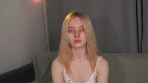 Snapshot of seebunny chatting on 15, 6, 2026 See Its honey bunny im Lana online show from 15, 6, 2026