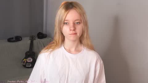 Snapshot of seebunny chatting on 19, 6, 2026 See Its honey bunny im Lana online show from 19, 6, 2026