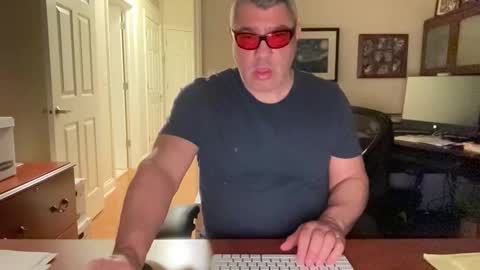 Sub4Mistress online show from 18, 4, 2026