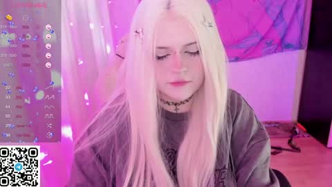 Snapshot of selena___cute chatting on 1, 6, 2026 Selena online show from 1, 6, 2026