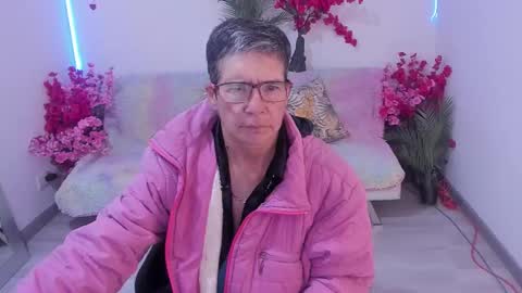 Snapshot of selena_ferreira chatting on 17, 9, 2025 Selena online show from 17, 9, 2025