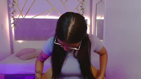 selenafox7 online show from 4, 10, 2025