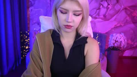 Snapshot of selenairis chatting on 11, 10, 2025 selenairis online show from 11, 10, 2025