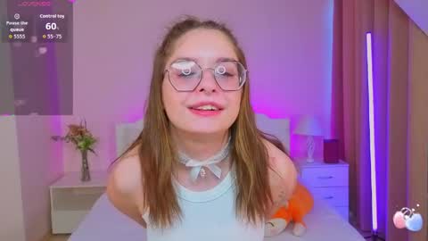 Snapshot of selenamills chatting on 8, 6, 2026 selenamills online show from 8, 6, 2026