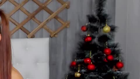 Selena online show from 19, 12, 2024