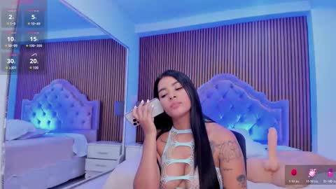 selenastonne online show from 27, 11, 2025