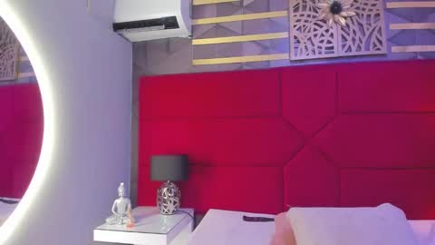 Selene online show from 7, 2, 2025