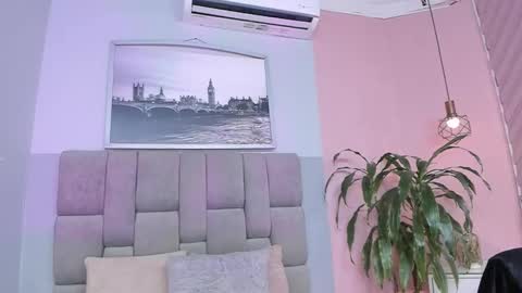 Selene online show from 10, 3, 2026