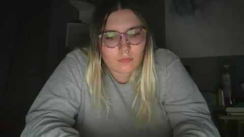 Selene online show from 17, 9, 2025