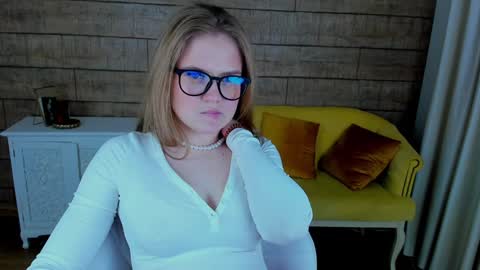 SelinSwarovski online show from 21, 1, 2025