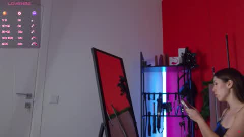 Nicole online show from 28, 11, 2025