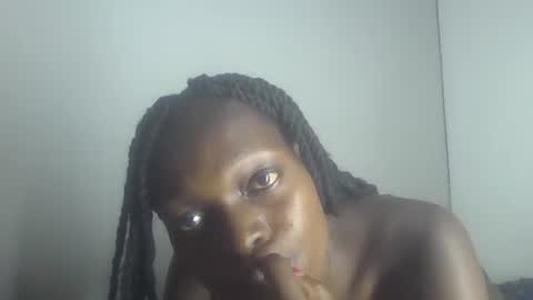 Snapshot of sellinprinces chatting on 18, 9, 2025 sellinprinces online show from 18, 9, 2025