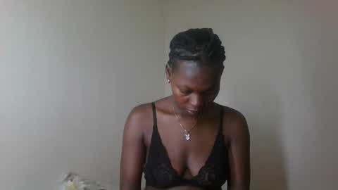 Snapshot of sellinprinces chatting on 4, 10, 2025 sellinprinces online show from 4, 10, 2025