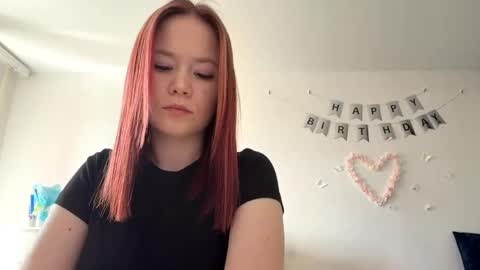 Snapshot of selmacalumag chatting on 26, 4, 2026 Lily online show from 26, 4, 2026