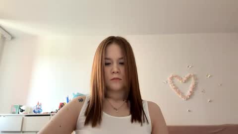 Snapshot of selmacalumag chatting on 16, 5, 2026 Lily online show from 16, 5, 2026
