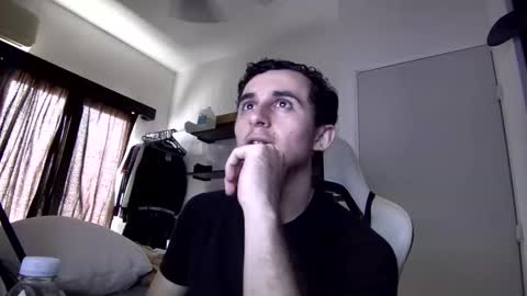 Snapshot of senitzzu chatting on 2, 1, 2025 PAJACONTROL online show from 2, 1, 2025