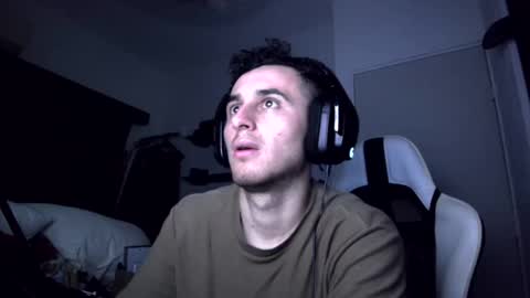 Snapshot of senitzzu chatting on 19, 1, 2025 PAJACONTROL online show from 19, 1, 2025