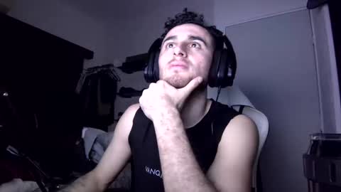 Snapshot of senitzzu chatting on 27, 1, 2025 PAJACONTROL online show from 27, 1, 2025