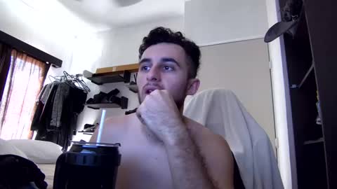 Snapshot of senitzzu chatting on 9, 2, 2025 PAJACONTROL online show from 9, 2, 2025