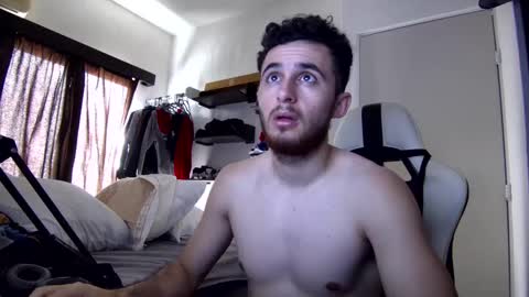 Snapshot of senitzzu chatting on 21, 2, 2025 PAJACONTROL online show from 21, 2, 2025