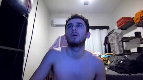 Snapshot of senitzzu chatting on 17, 11, 2025 PAJACONTROL online show from 17, 11, 2025