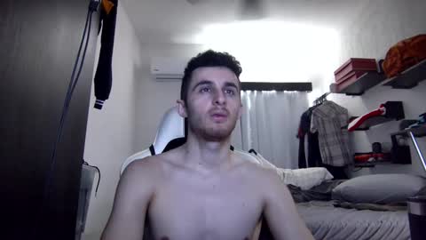 Snapshot of senitzzu chatting on 1, 12, 2025 PAJACONTROL online show from 1, 12, 2025