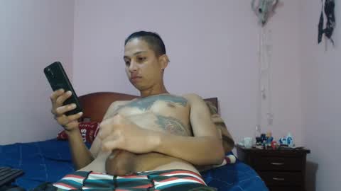 Snapshot of senshiboy666 chatting on 16, 1, 2025 Your Boys online show from 16, 1, 2025