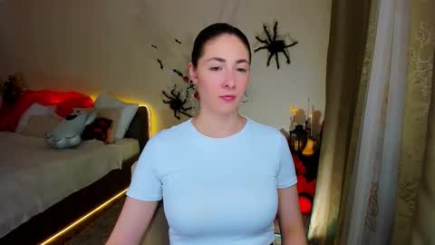 sensitiveheartt online show from 26, 10, 2025