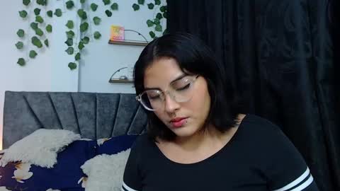 Camille and sophie online show from 29, 1, 2025