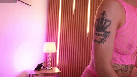 Snapshot of sensual_kim77 chatting on 2, 5, 2026 Sensual Kim77 online show from 2, 5, 2026