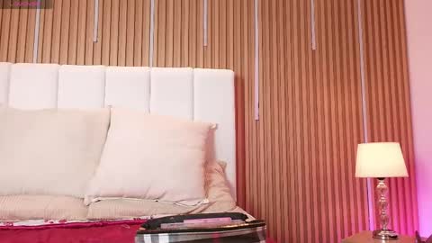 Snapshot of sensual_kim77 chatting on 12, 5, 2026 Sensual Kim77 online show from 12, 5, 2026