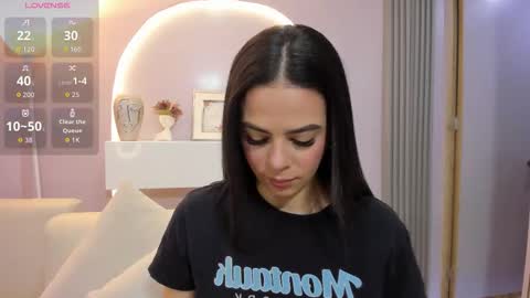 Sophie     online show from 24, 3, 2026