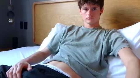 Snapshot of sensualalien chatting on 24, 2, 2026 Cam online show from 24, 2, 2026