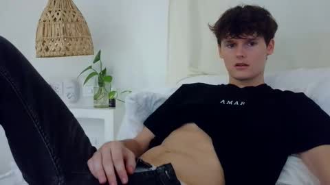 Snapshot of sensualalien chatting on 21, 5, 2026 Cam online show from 21, 5, 2026